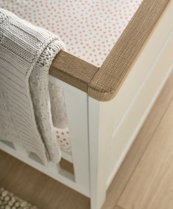 Mamas & Papas Wedmore 2 Piece Cotbed Set with Dresser Changer - White/Natural - Image 5