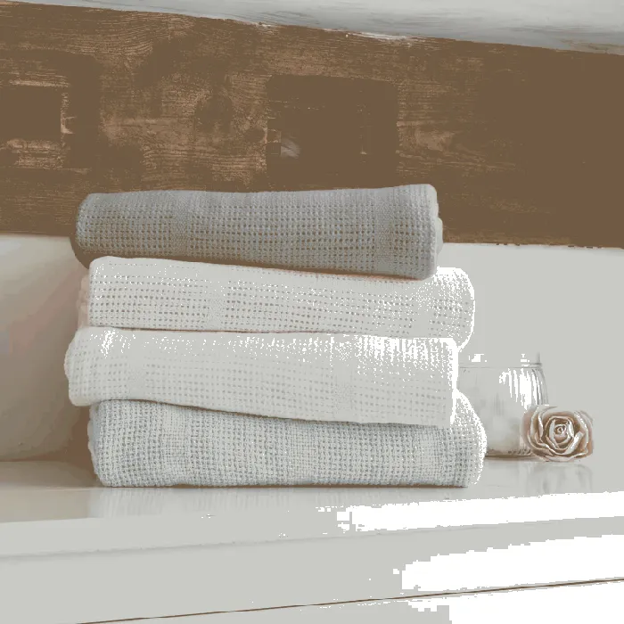 Soft Cotton Cellular Cot Blanket - Blue - Image 2