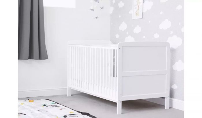 Black Friday Candy Peach 7 Newborn Bundle with Maxi-Cosi CabrioFix i-Size & Base - Assorted Colours - Image 12